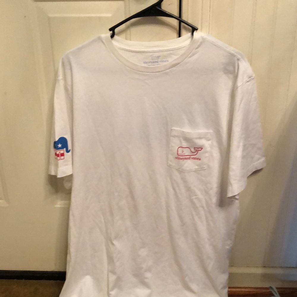 Vineyard Vines Tee